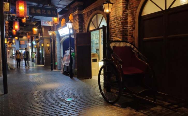 世紀匯廣場1192弄老上海風情街店鋪